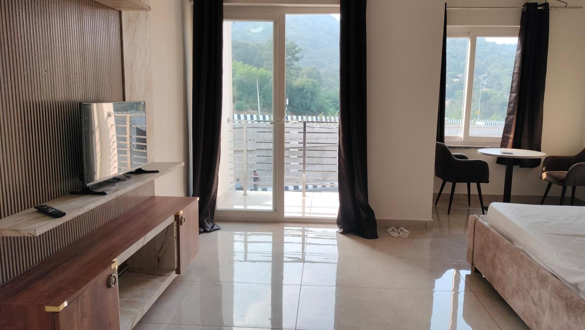 Govind Sagar View Hotel & Restaurant Bilaspur  Exterior foto